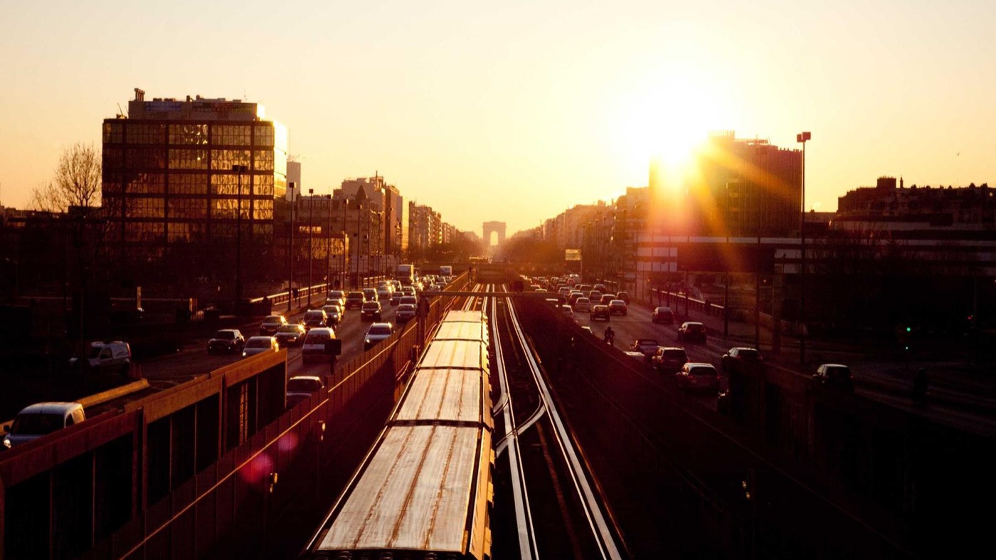 Professional coaching session focused on resume clarity.