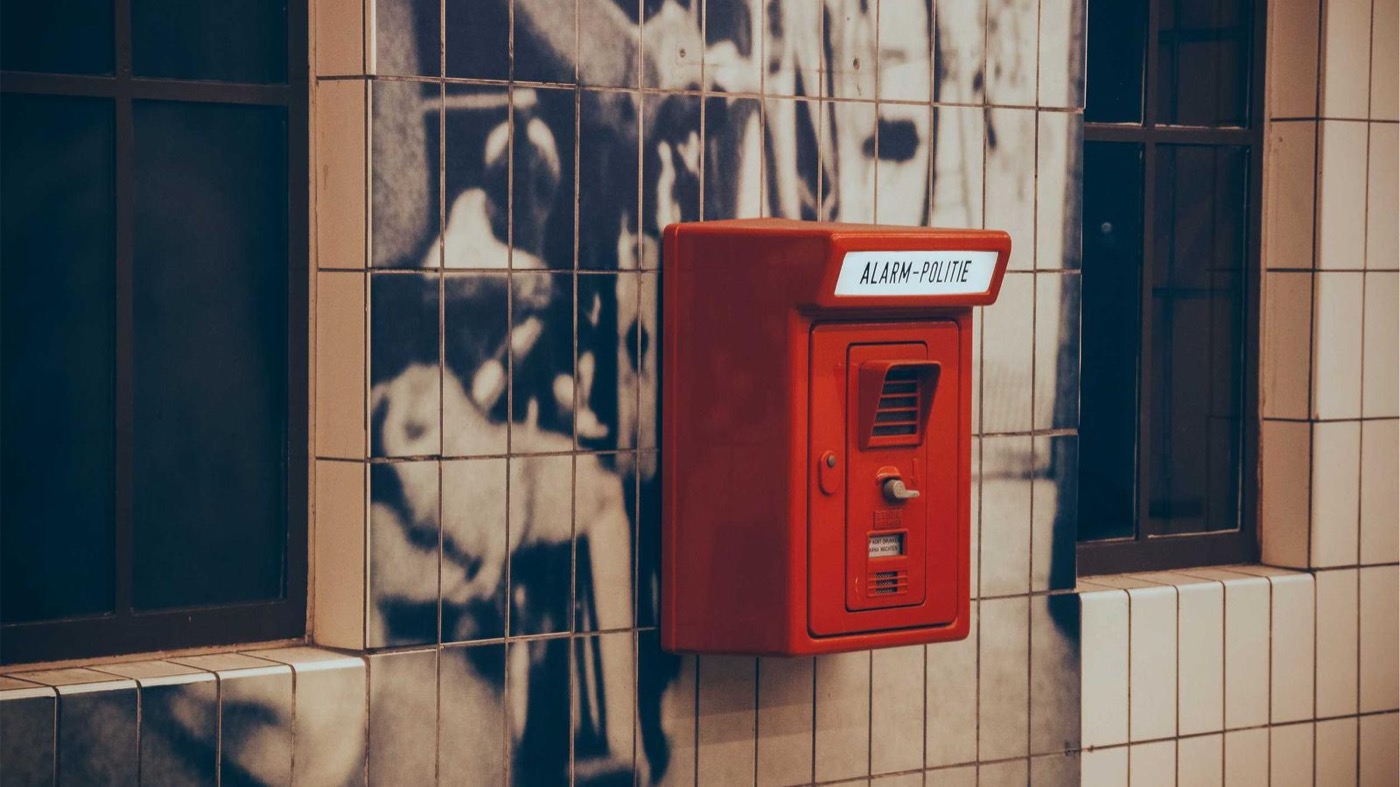 Professional coaching session focused on offer negotiation.