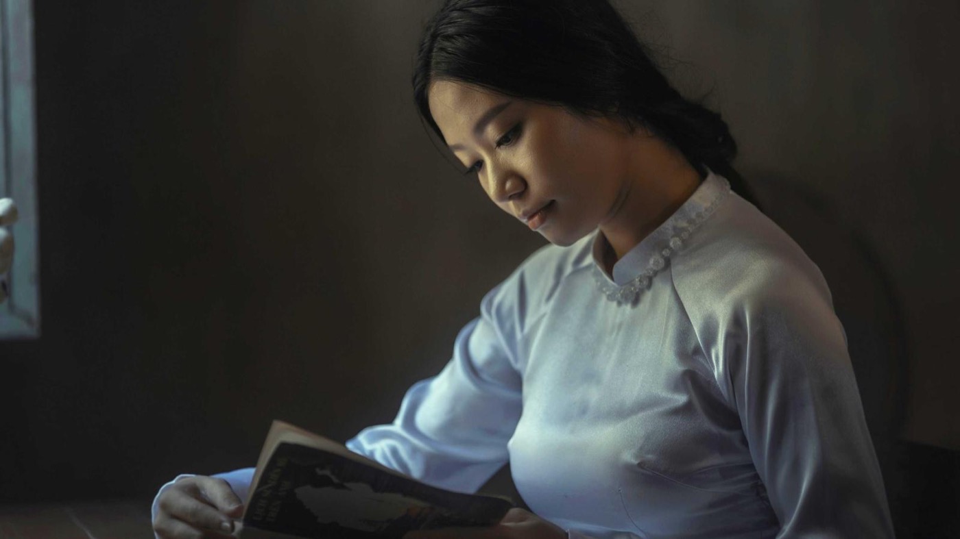 Professional coaching session focused on behavioral interviews.